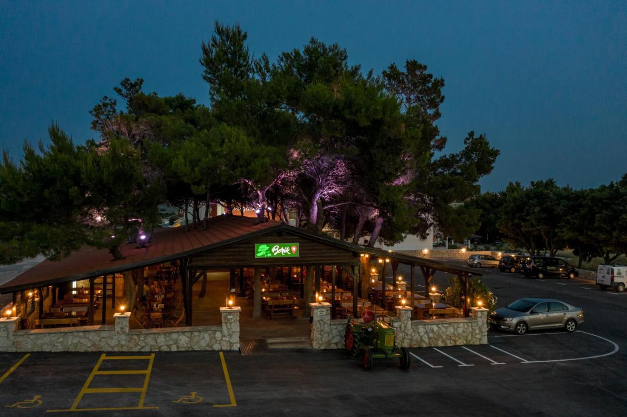 Hostel & Rooms Vagabundo Gajac Dış mekan fotoğraf